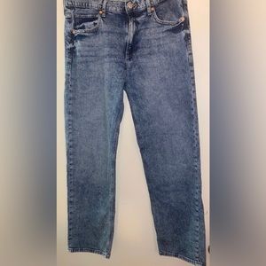 Gap 90’s Loose Fit Jeans size 10 CUTE! ❤️